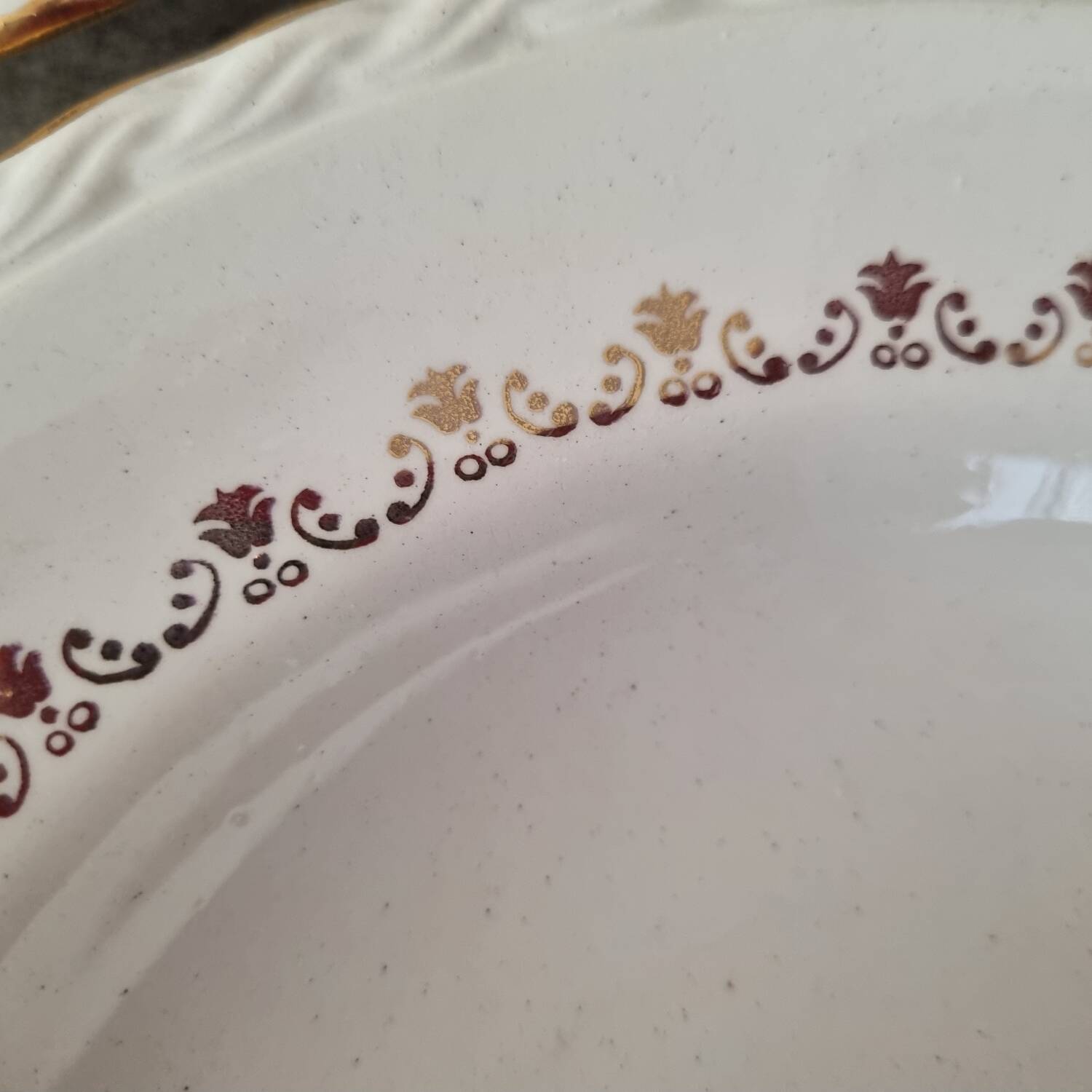 24 vintage L'amandimoise earthenware plates