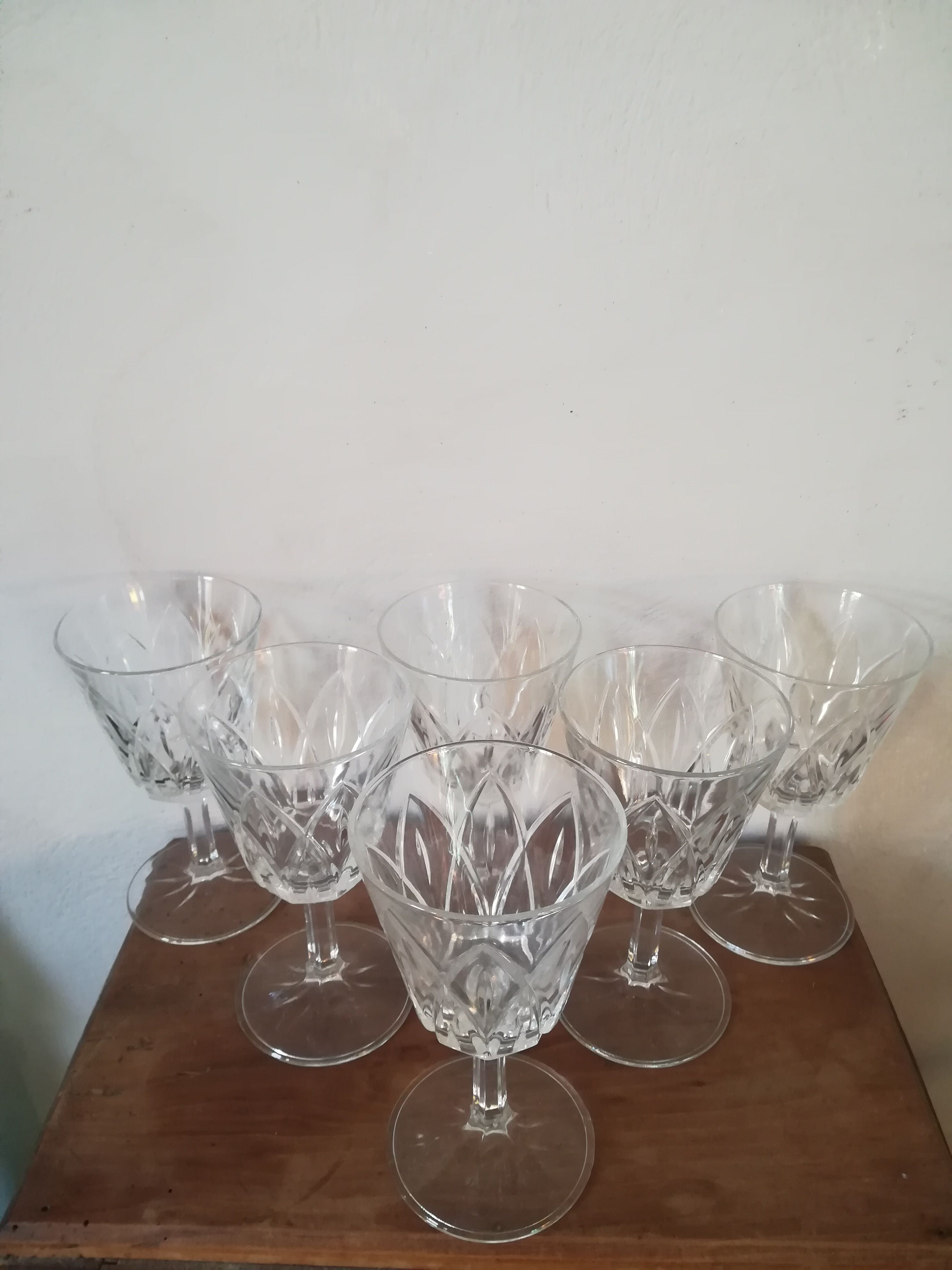 Set of 6 vintage diamond glasses