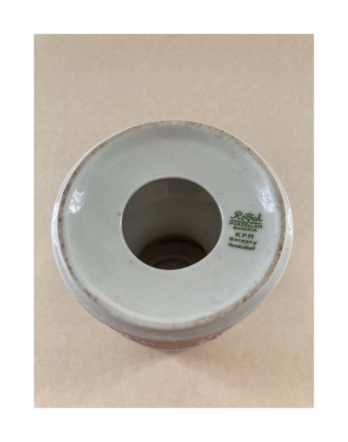 Porcelain candle holder