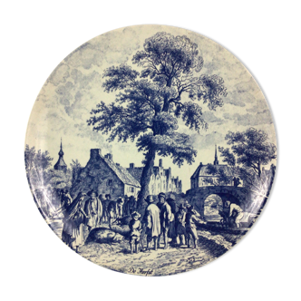 Large decorative dish in Delft earthenware