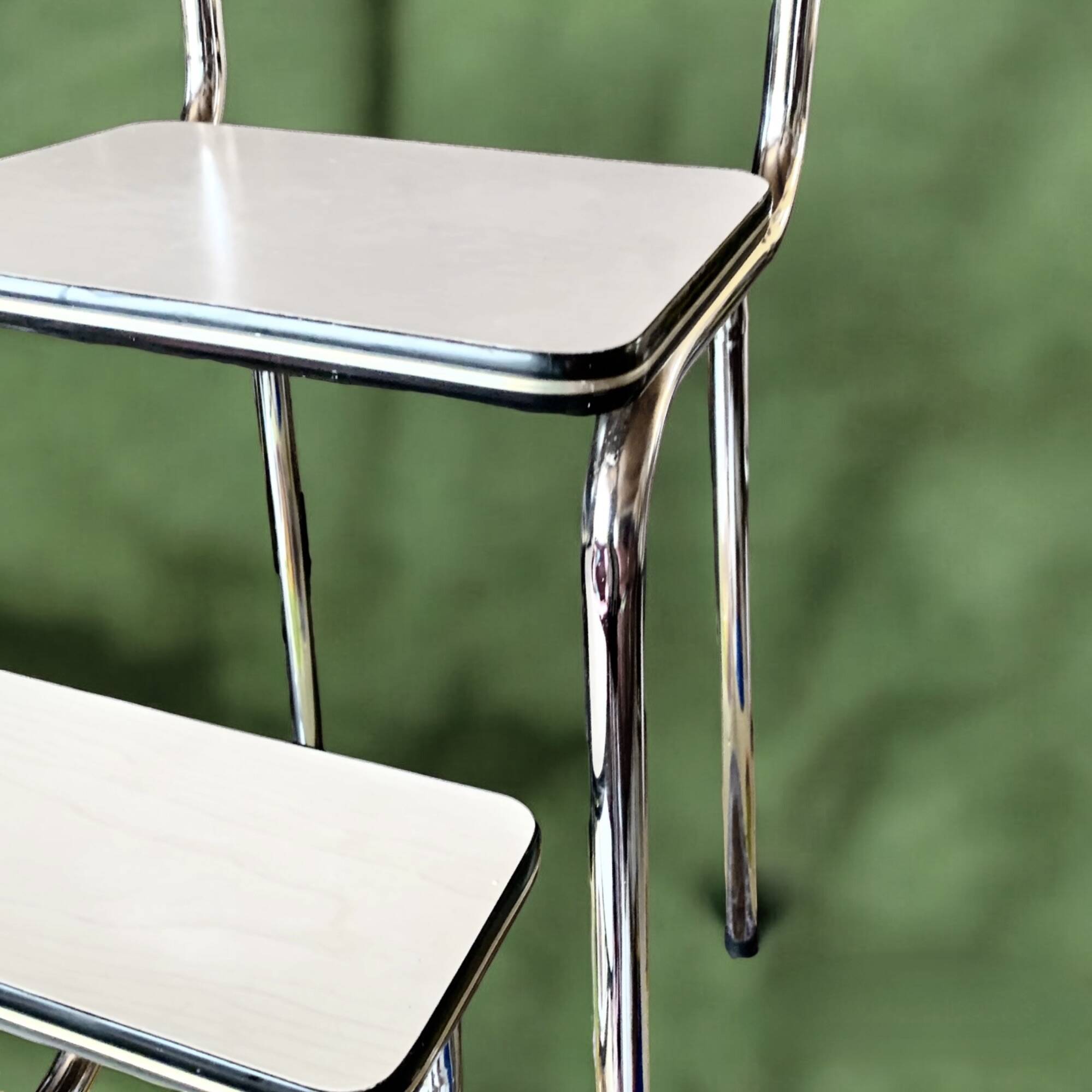 Vintage stepladder in Formica, wood and chromed metal