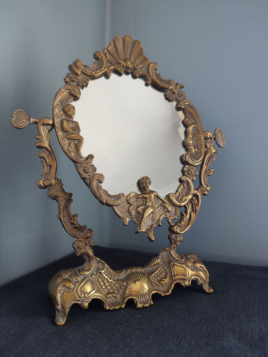 Ancient mirror psyche in bronze
