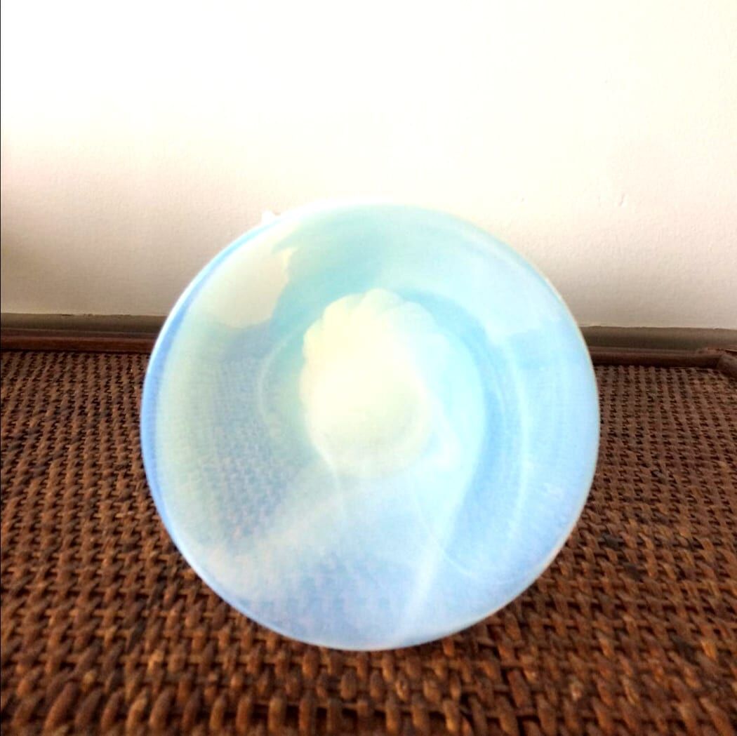 Medici vase in opaline