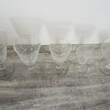 6 Anciens Verres à Pied Motif Arabesques Blanches H 11 cm