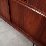 Buffet haut en teck, design danois, années 1970, production : Danemark