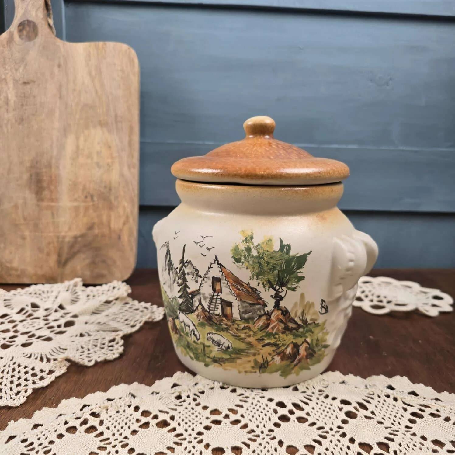 Vintage artisan sweet box Cazalas GET Bagnères 1983 – Mountain decor