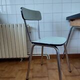 Vintage kitchen table and 4 chairs.