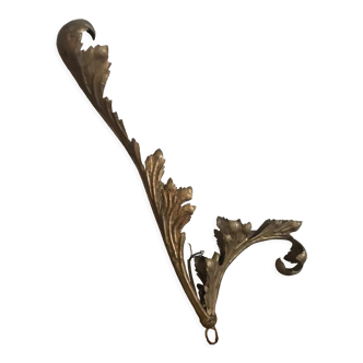 Acanthus leaf wall lamp