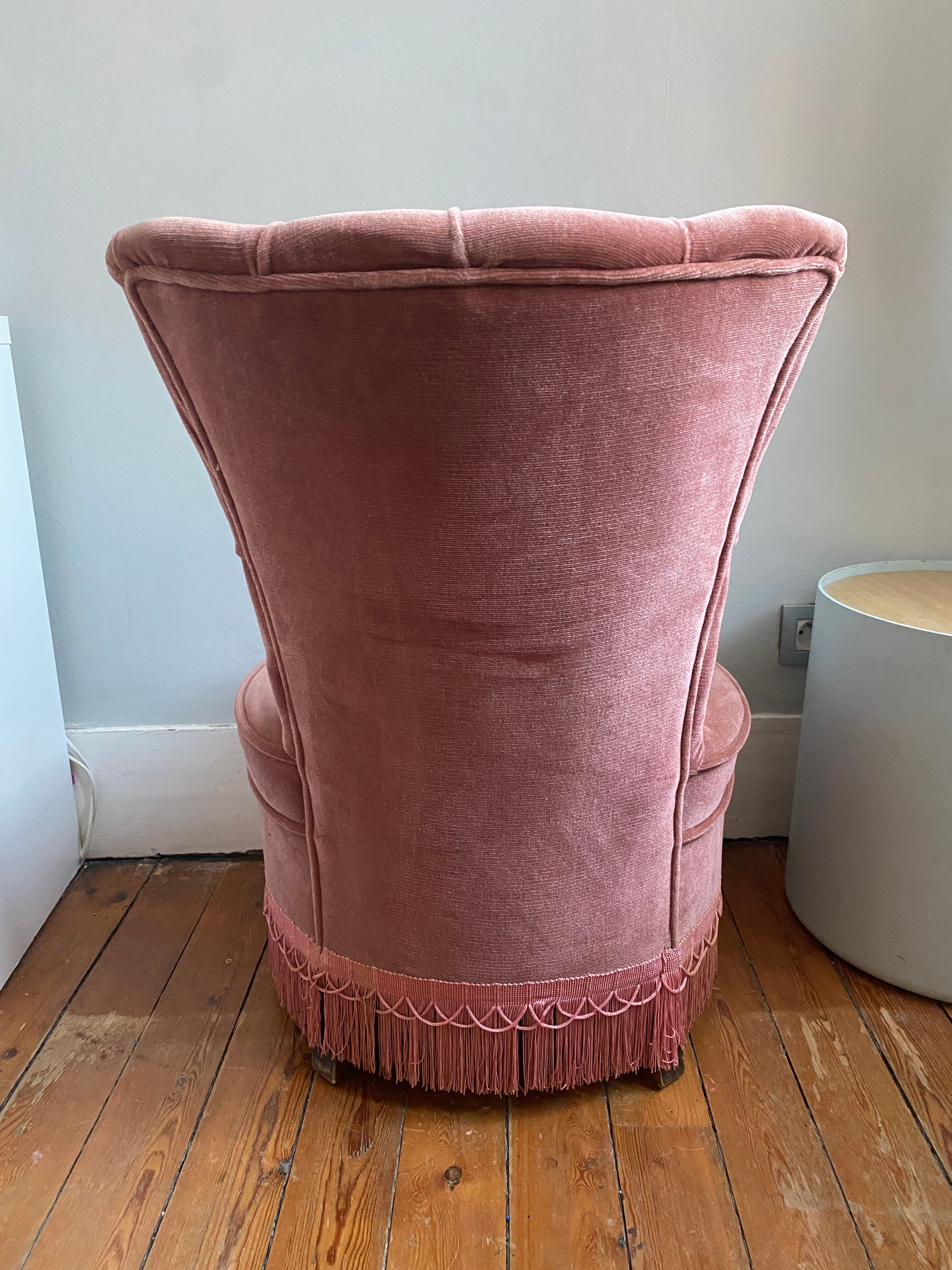 Pink velvet heater