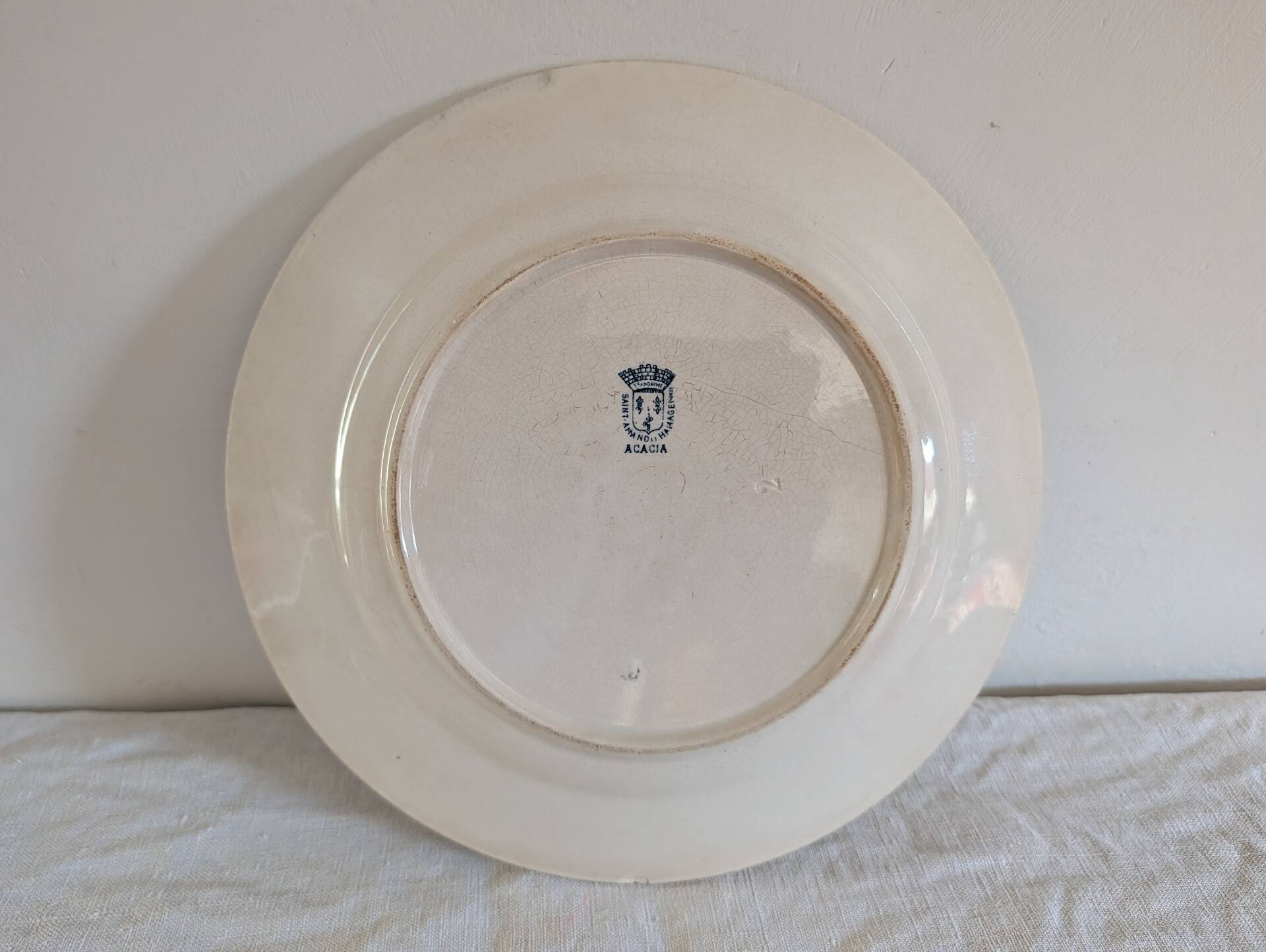 Round plate Saint-Amand Acacia