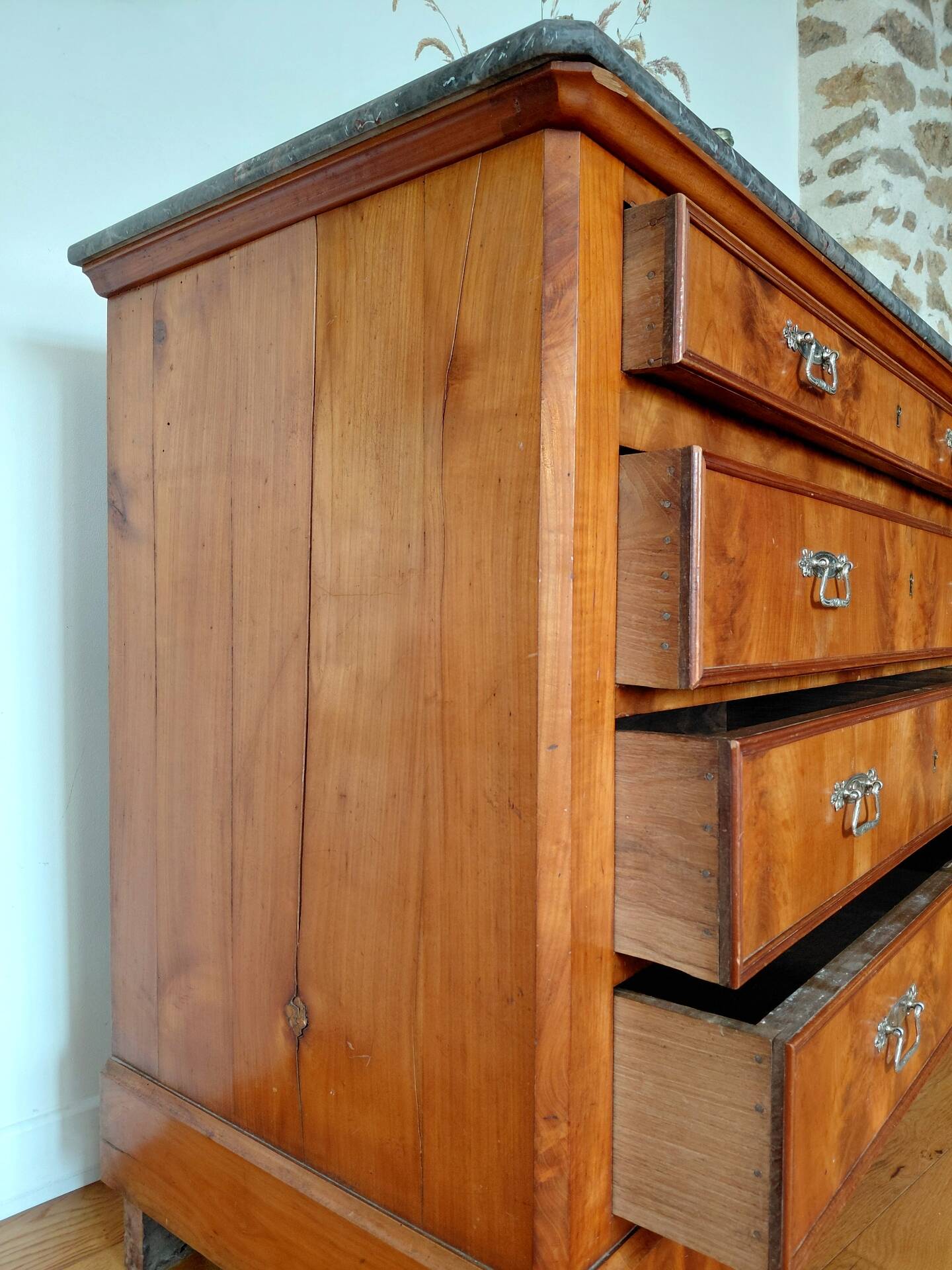 Louis-Philippe Commode (19th century) Walnut Burl Saint Anne Marble