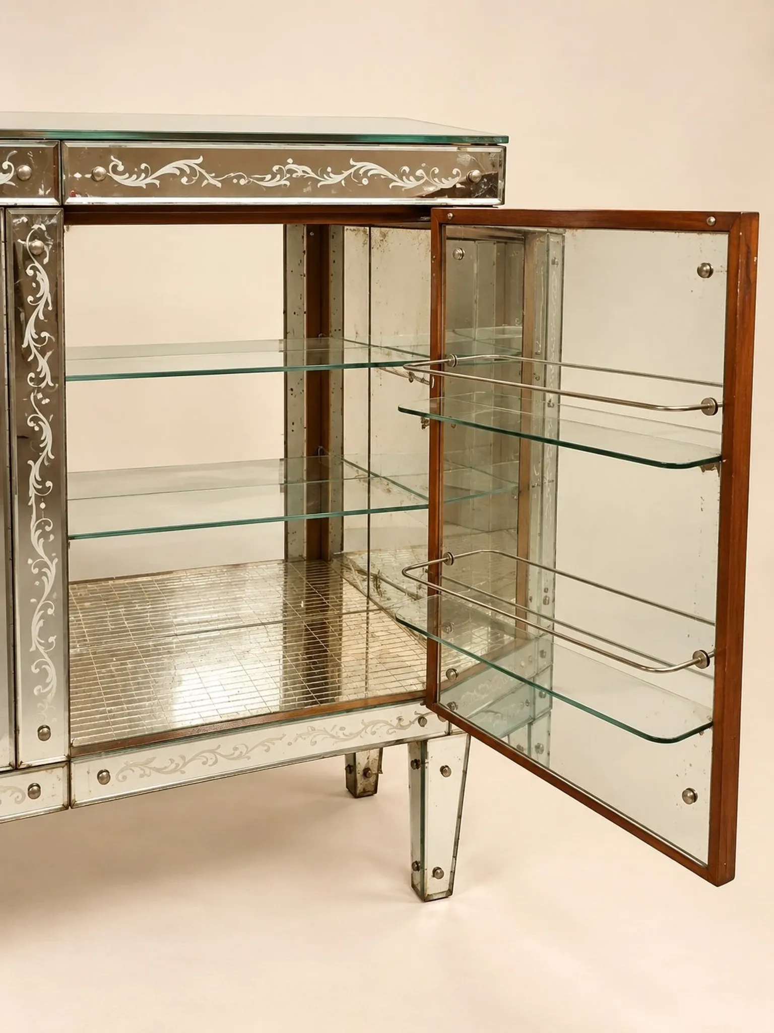 Art Deco Venetian Buffet Bar – Gilded and Bevelled Glass – 1940s