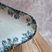 Ravier terre de fer Sté Amandinoise – modèle Oeillets – décor bleu ancien