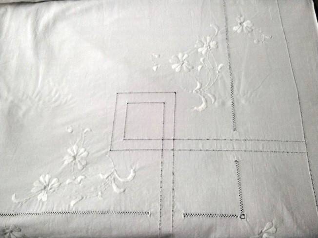 White cotton sheet with embroidery and cutwork 2.25 x 3.05 m