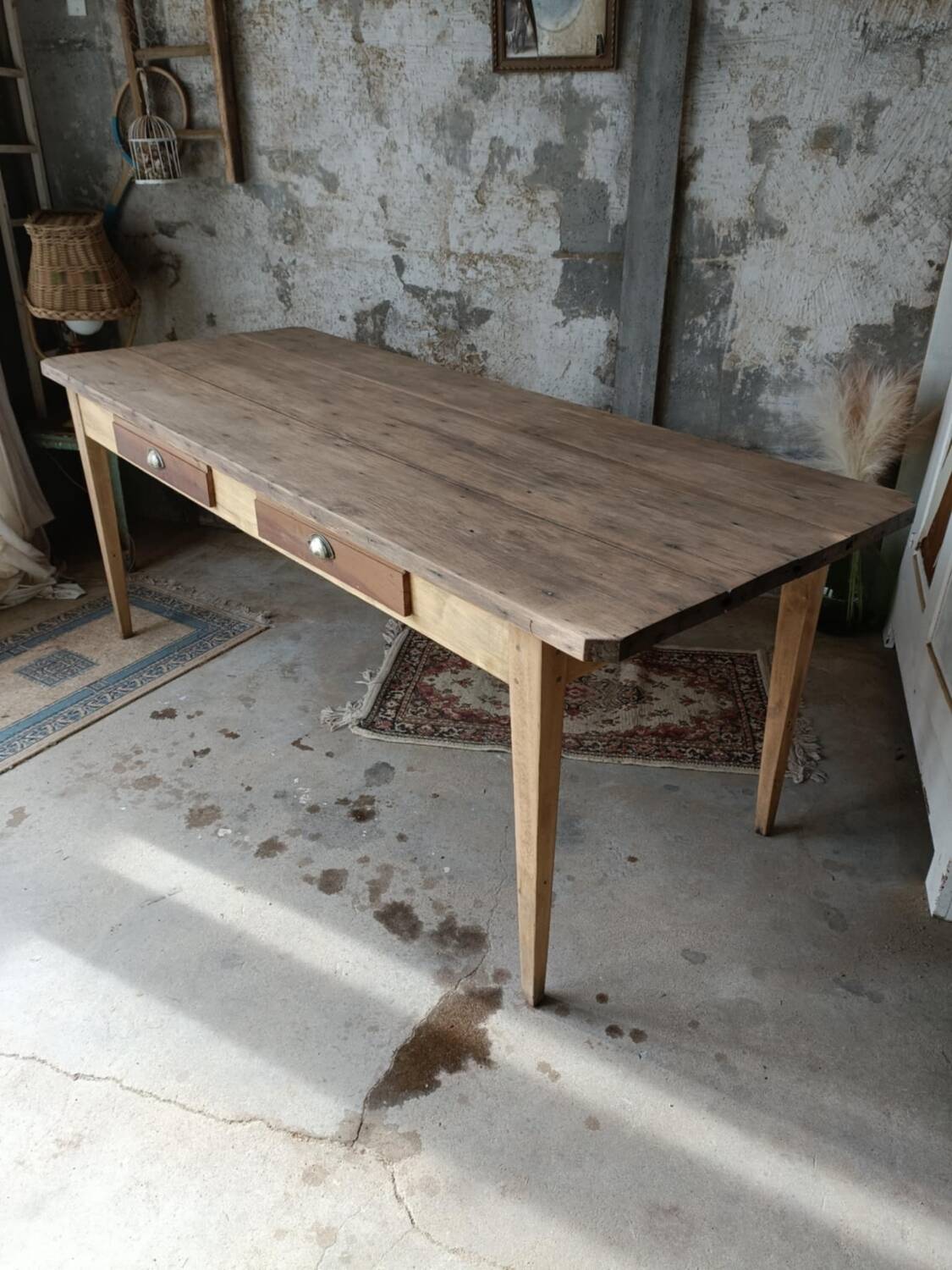 Farm table