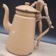 Cafetière émaillée beige