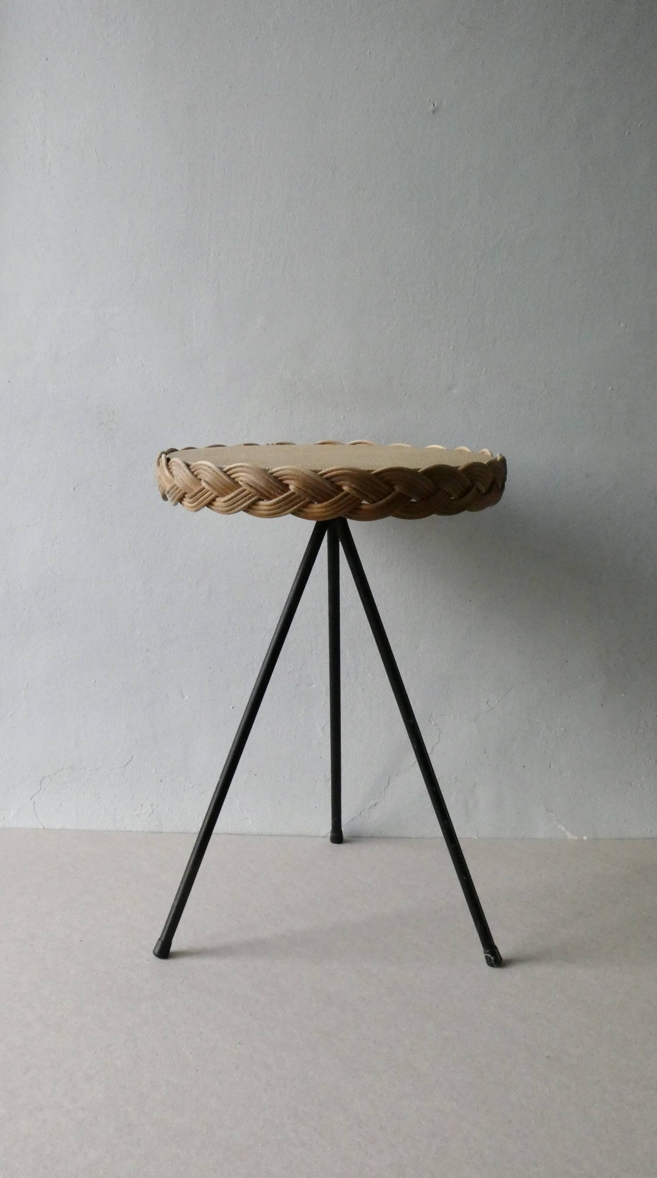 Tripod pedestal table from the 60s