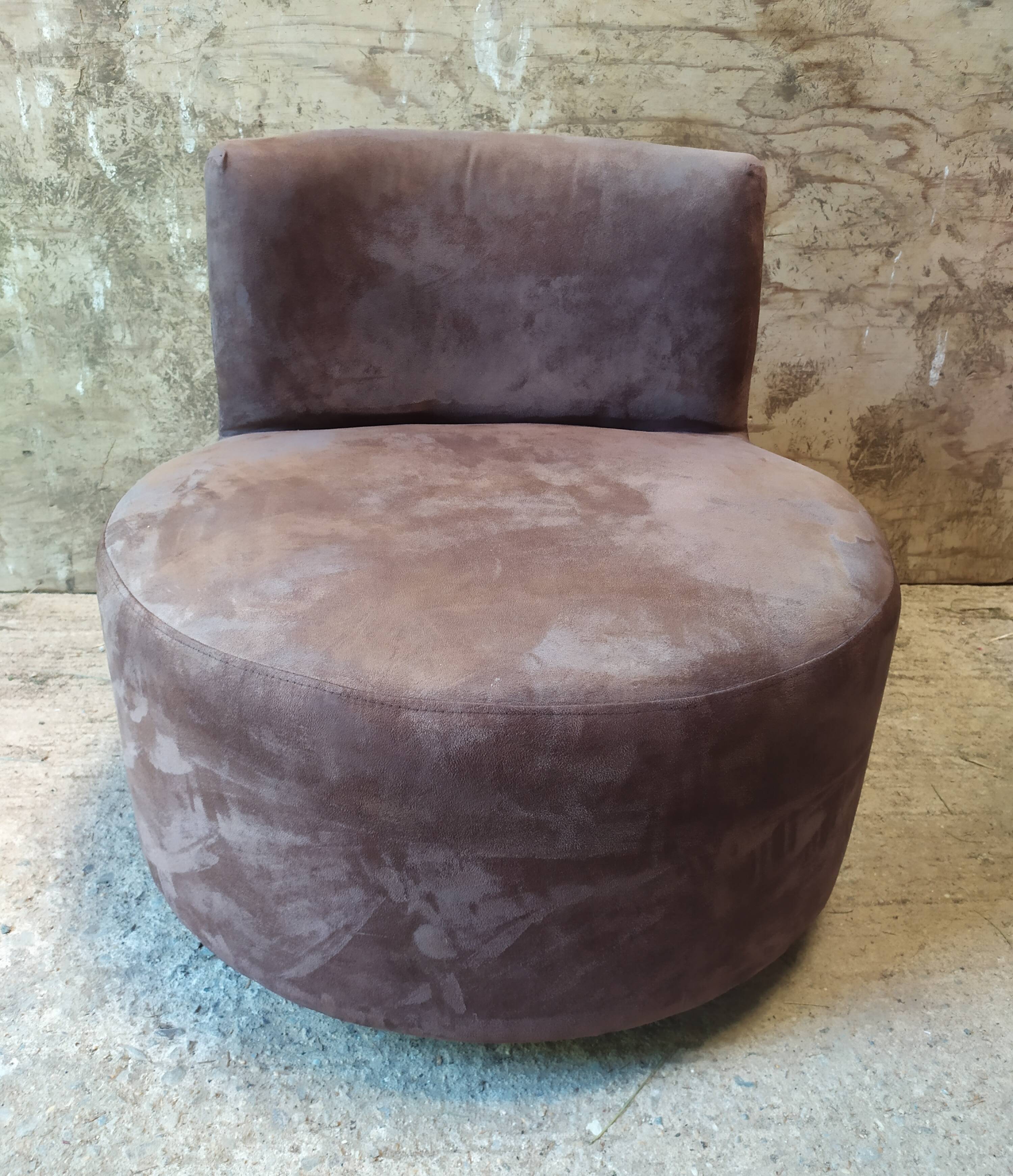 Swivel chair