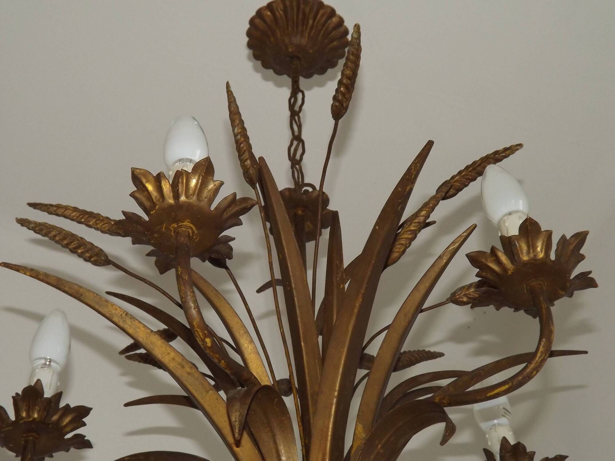 Vintage Hollywood Regency Wheat Sheaf Gold Gilt Metal 5 Light Chandelier