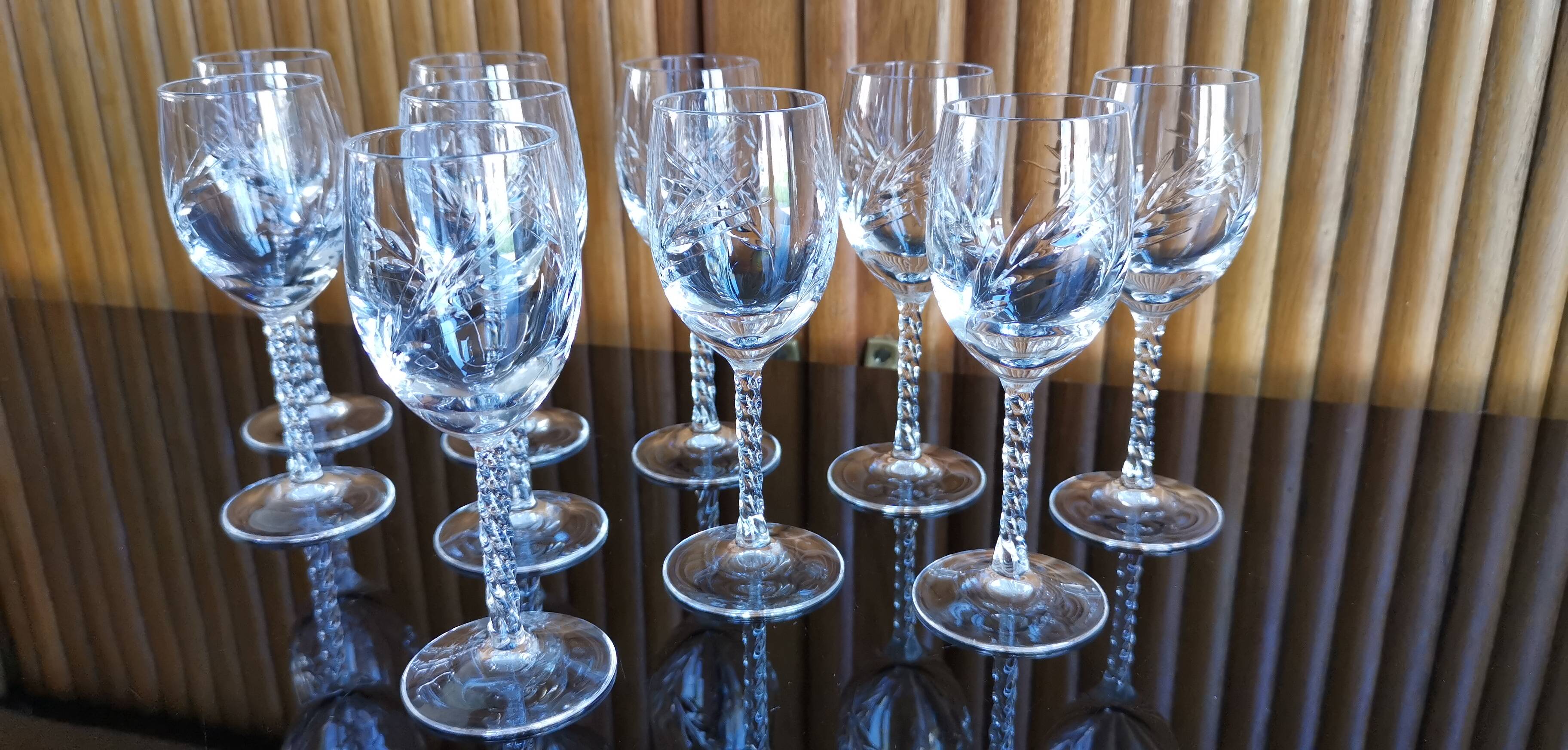 Set of 10 cut crystal liqueur glasses with twisted base and Arques crystal spikes