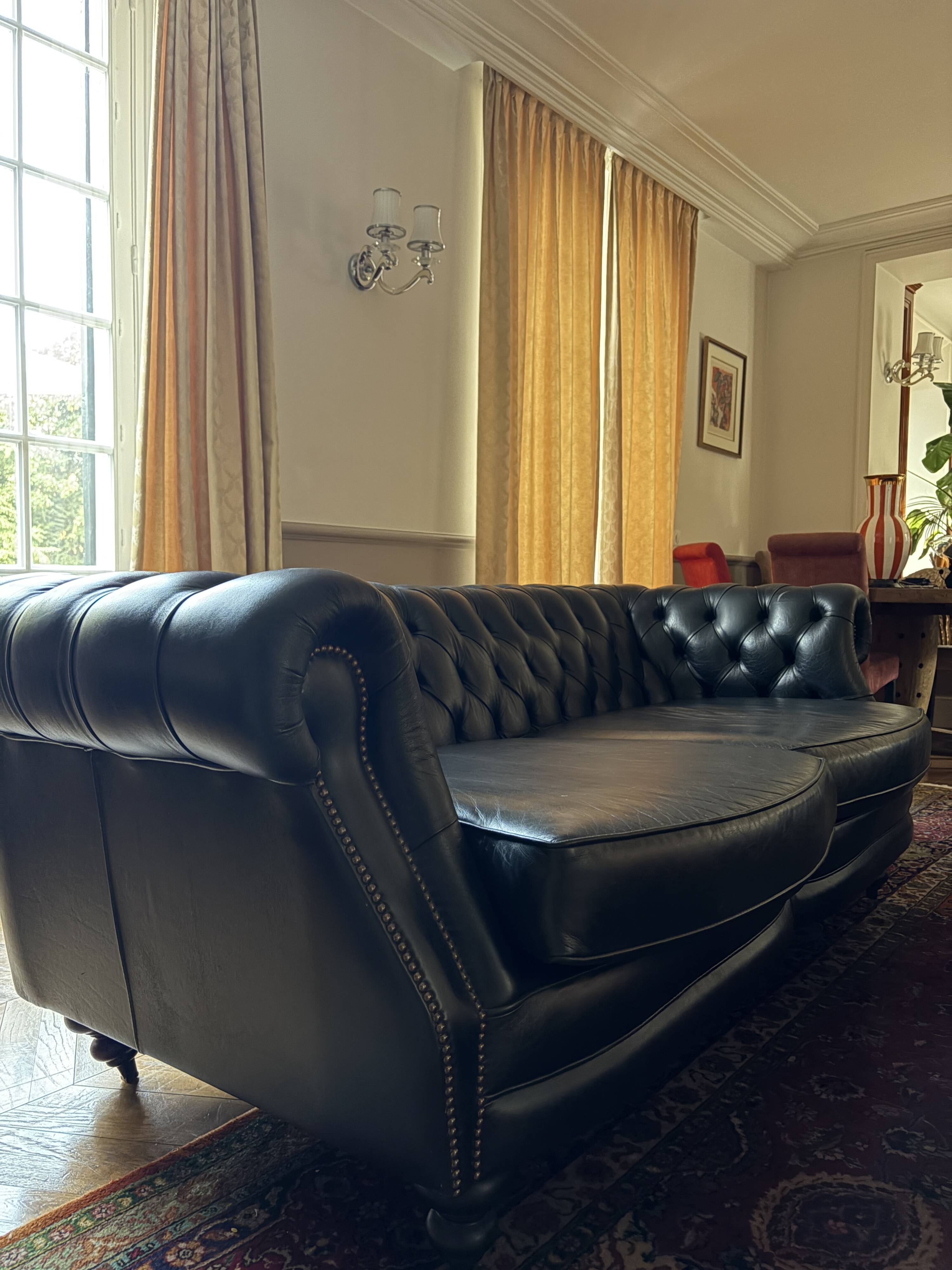 Chesterfield sofa Sebastian - Fleming & Howland - black leather