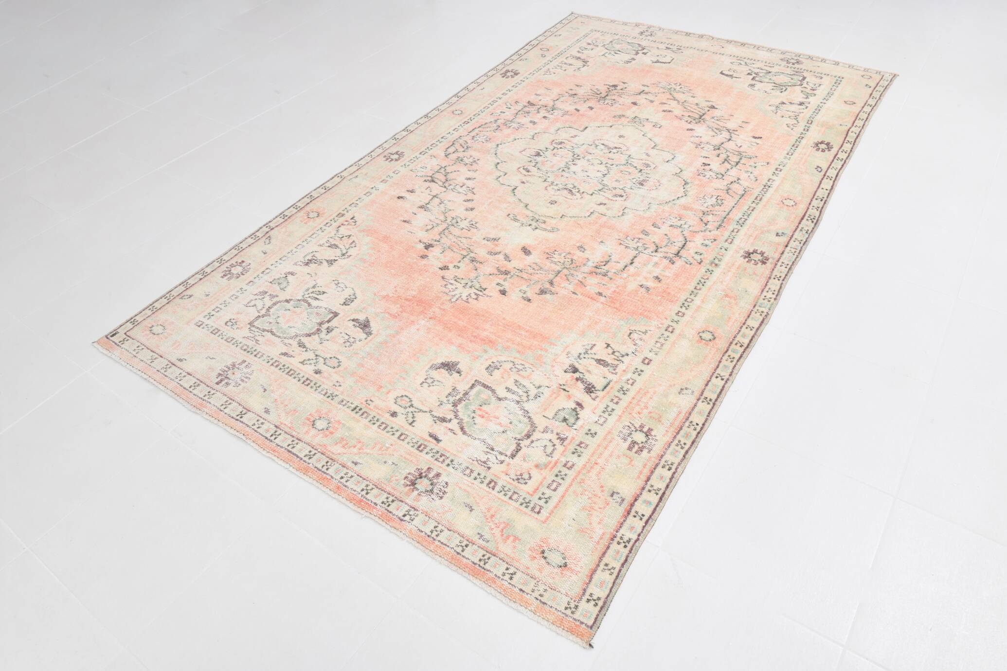 5x10 Long Wide Pale Red Oriental Pattern Persian Rug, 171x300Cm