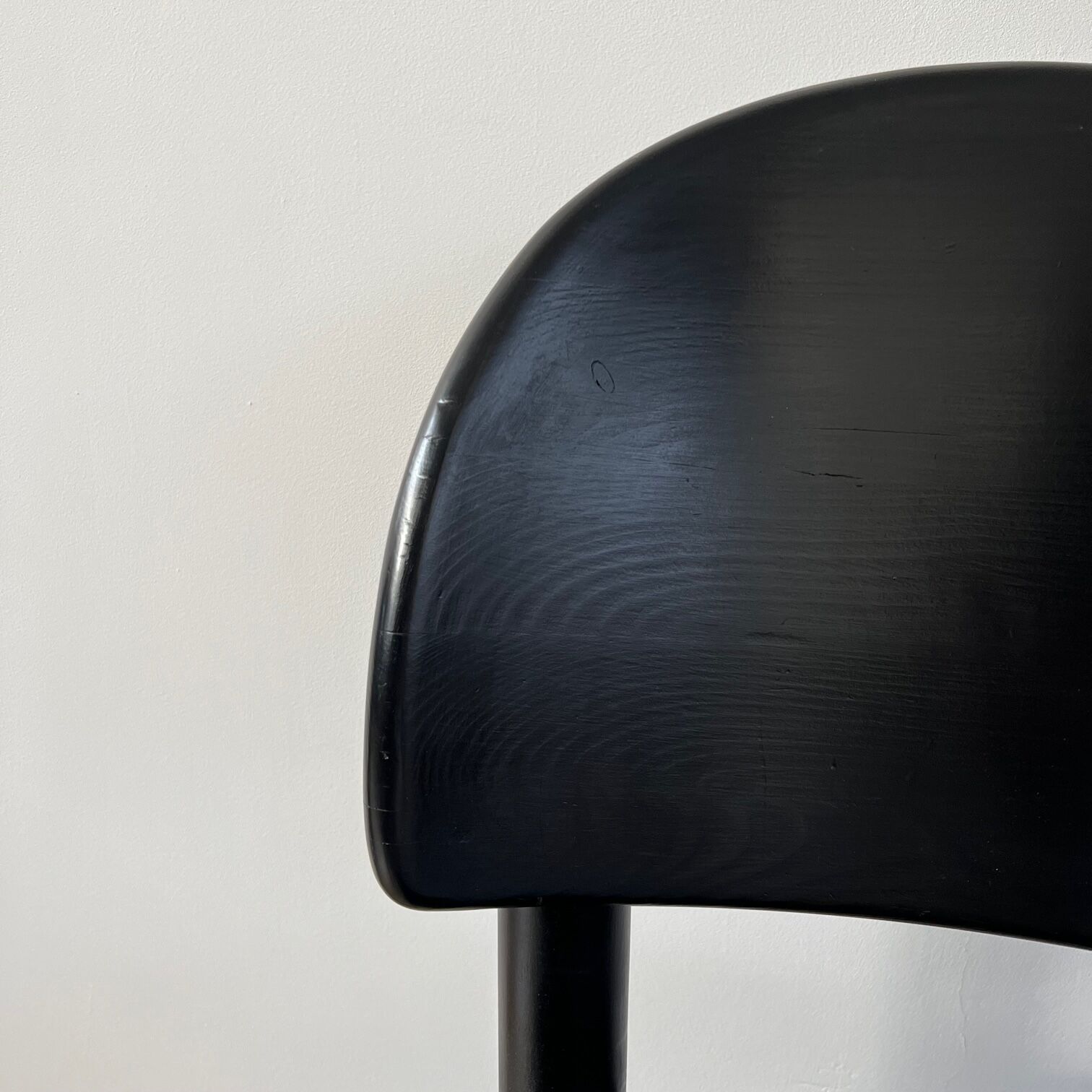 Chaise de salle à manger en pin noirci Rainer Daumiller