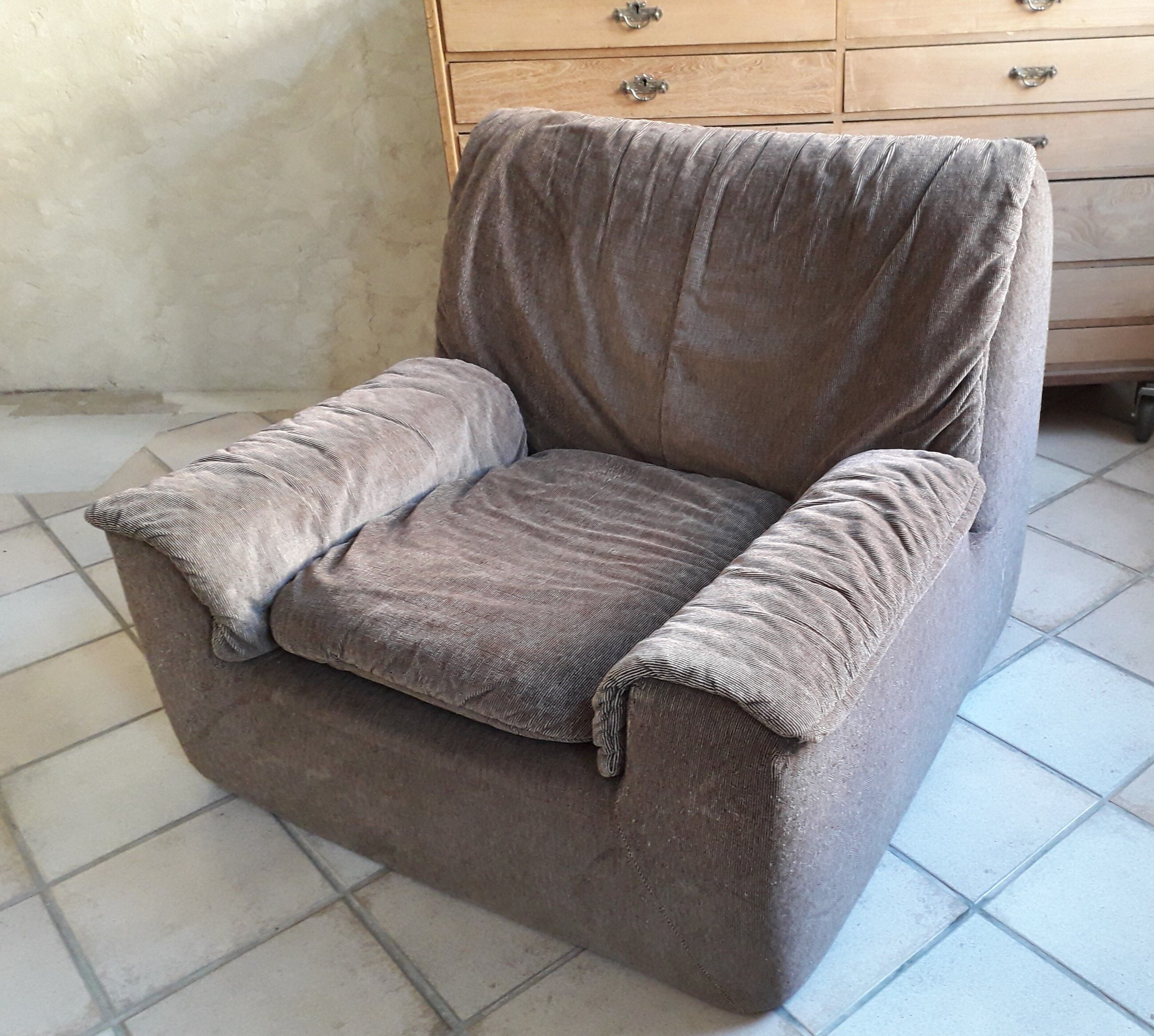 Cinna armchair model Kirk 70s