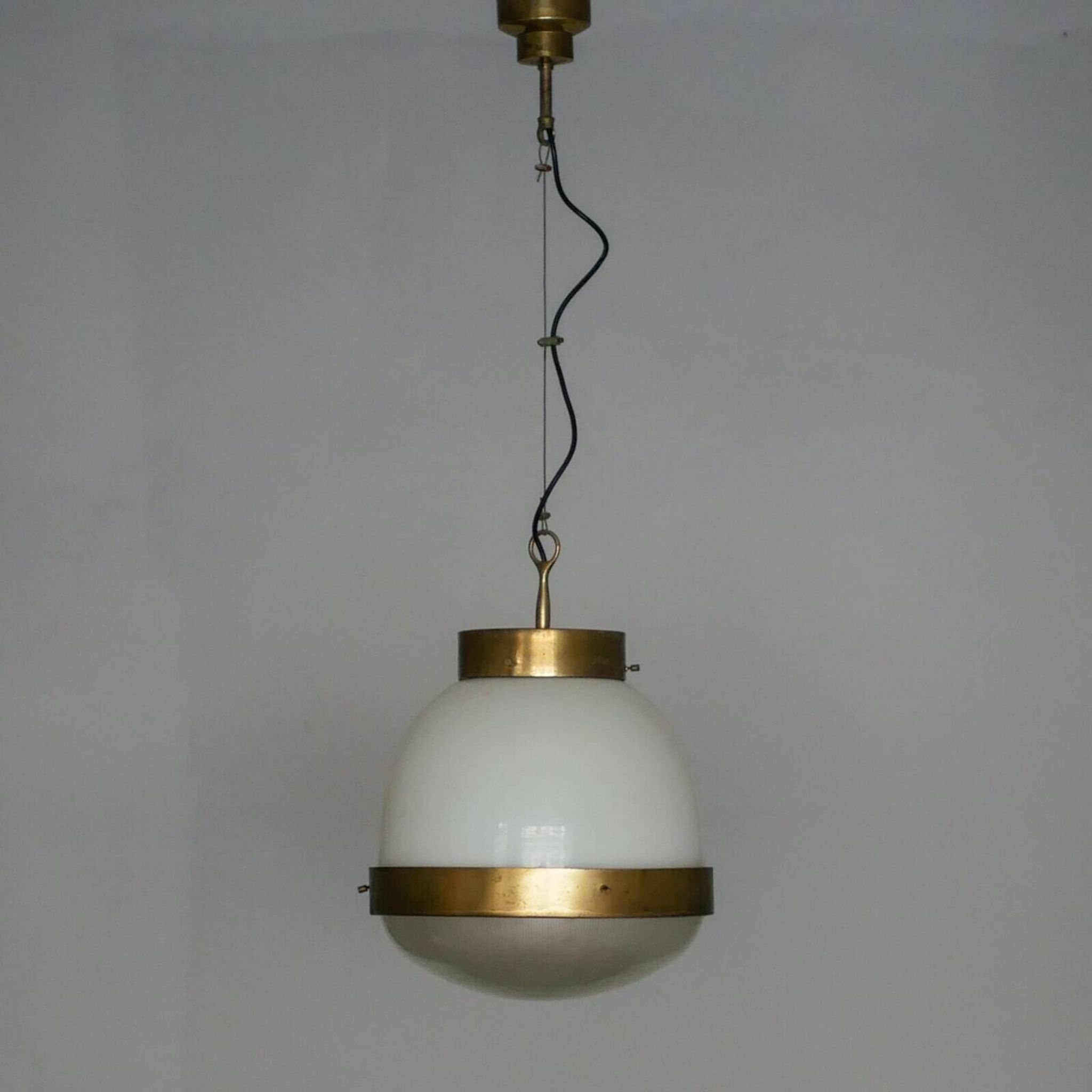 Large Artemide Delta ceiling light - 1960s - Sergio Mazza - Brass and glass