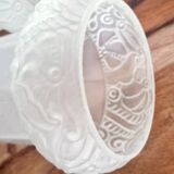 Paire d'appliques Art Nouveau en bronze doré et verre moulé dépoli