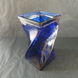 Glass vase