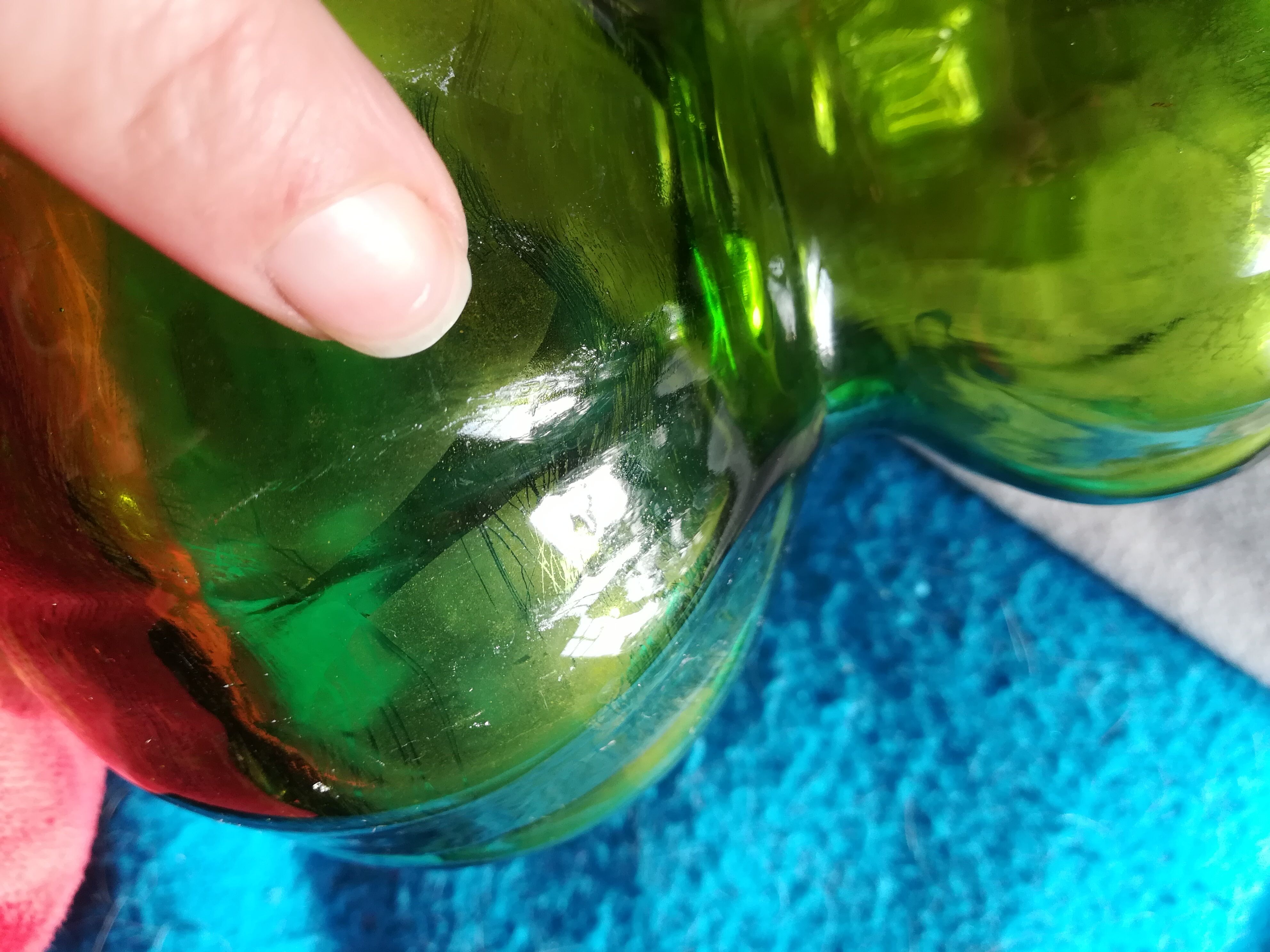 Green coloquinte vase