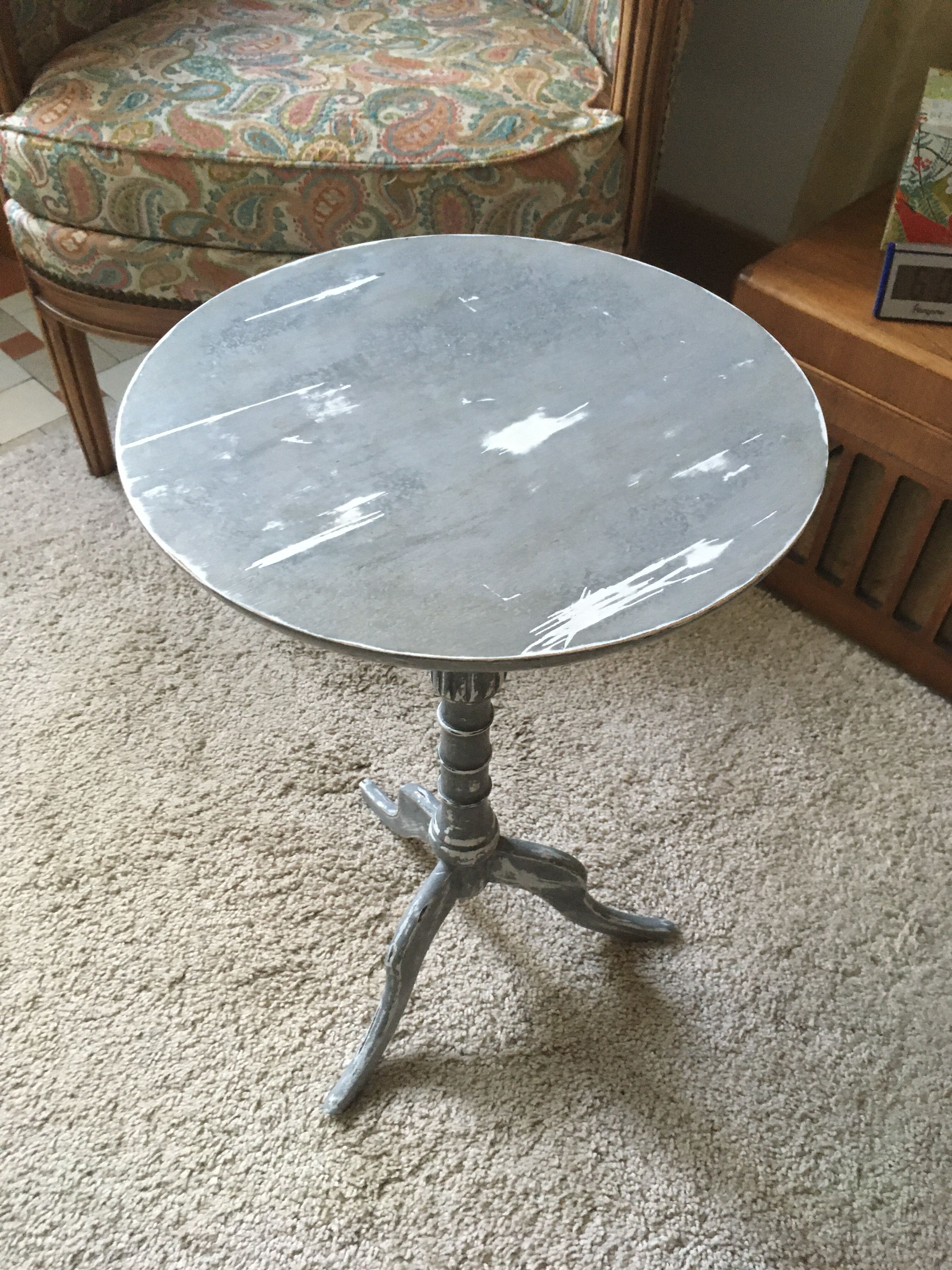 Shabby style wooden pedestal table