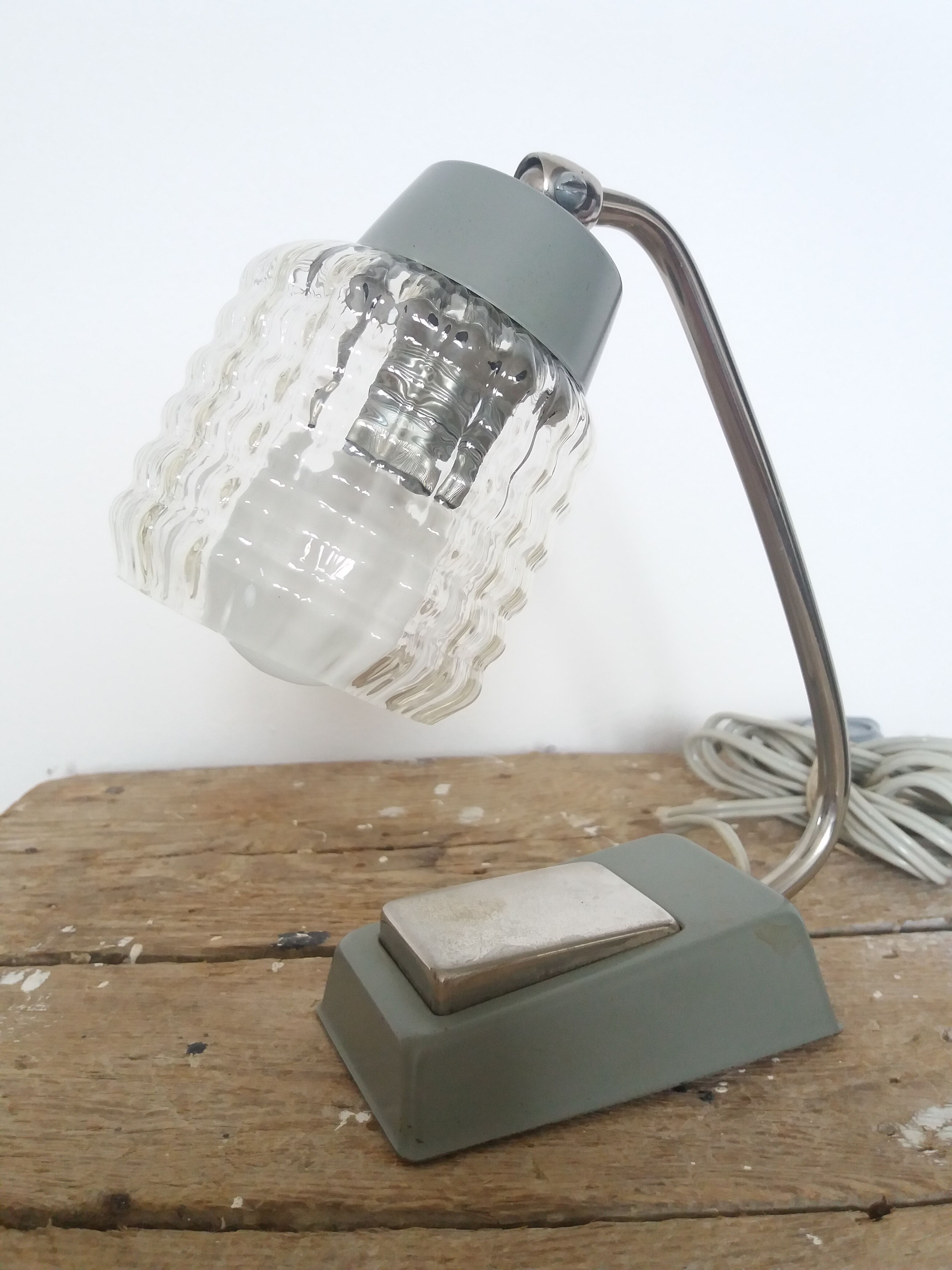 Table lamp
