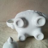 Porcelain Elephant-shaped teapot