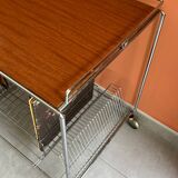 Table for turntable and vinyls