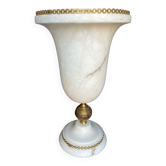 Vase en albâtre
