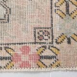 Turkish Red Cream Classic Pattern Vintage Rug, 127x215Cm