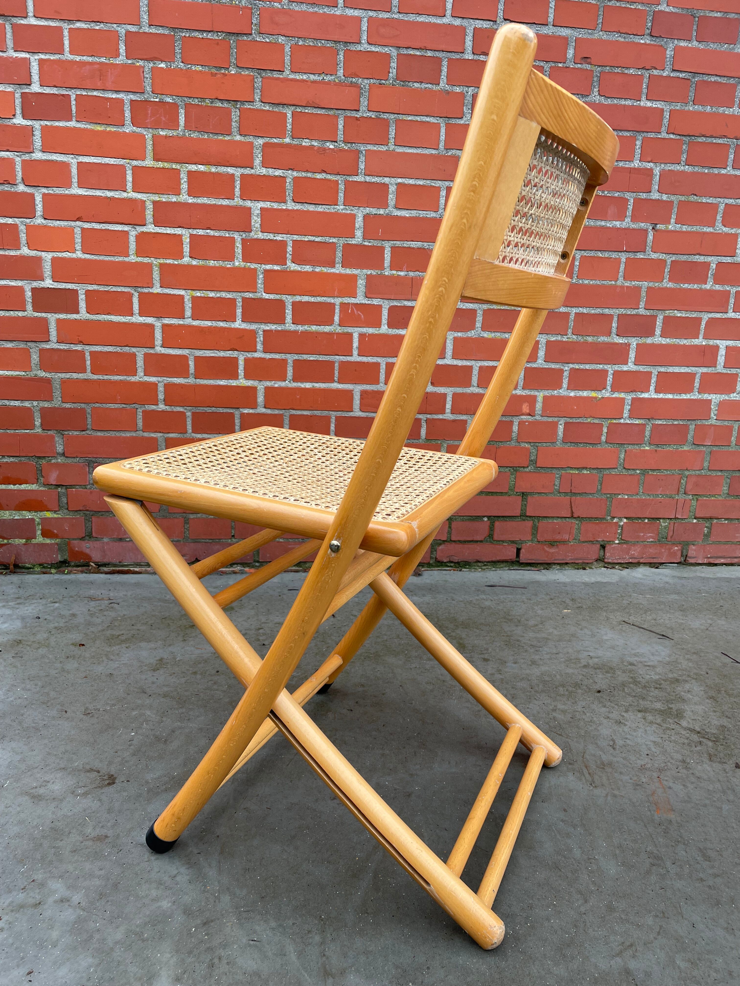 Vintage cesca style wooden folding chair design
