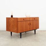 Buffet danois en teck par Denka, années 1970