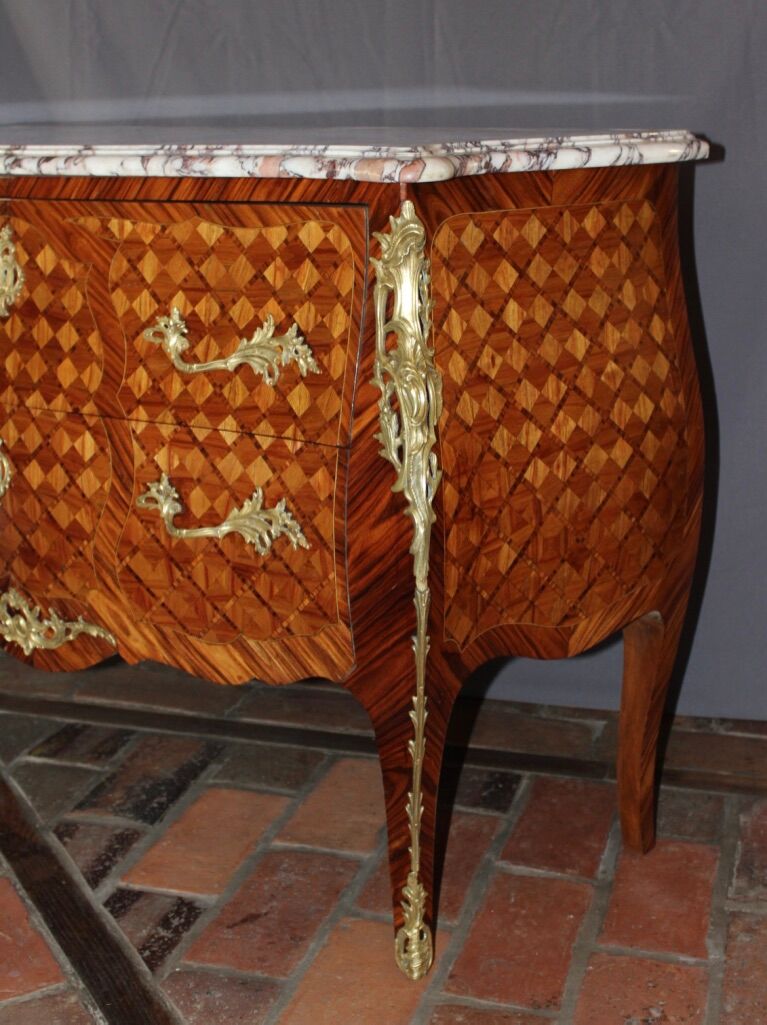 Louis XV style chest of drawers in cube marquetry