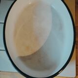 Enamelled metal oval dish