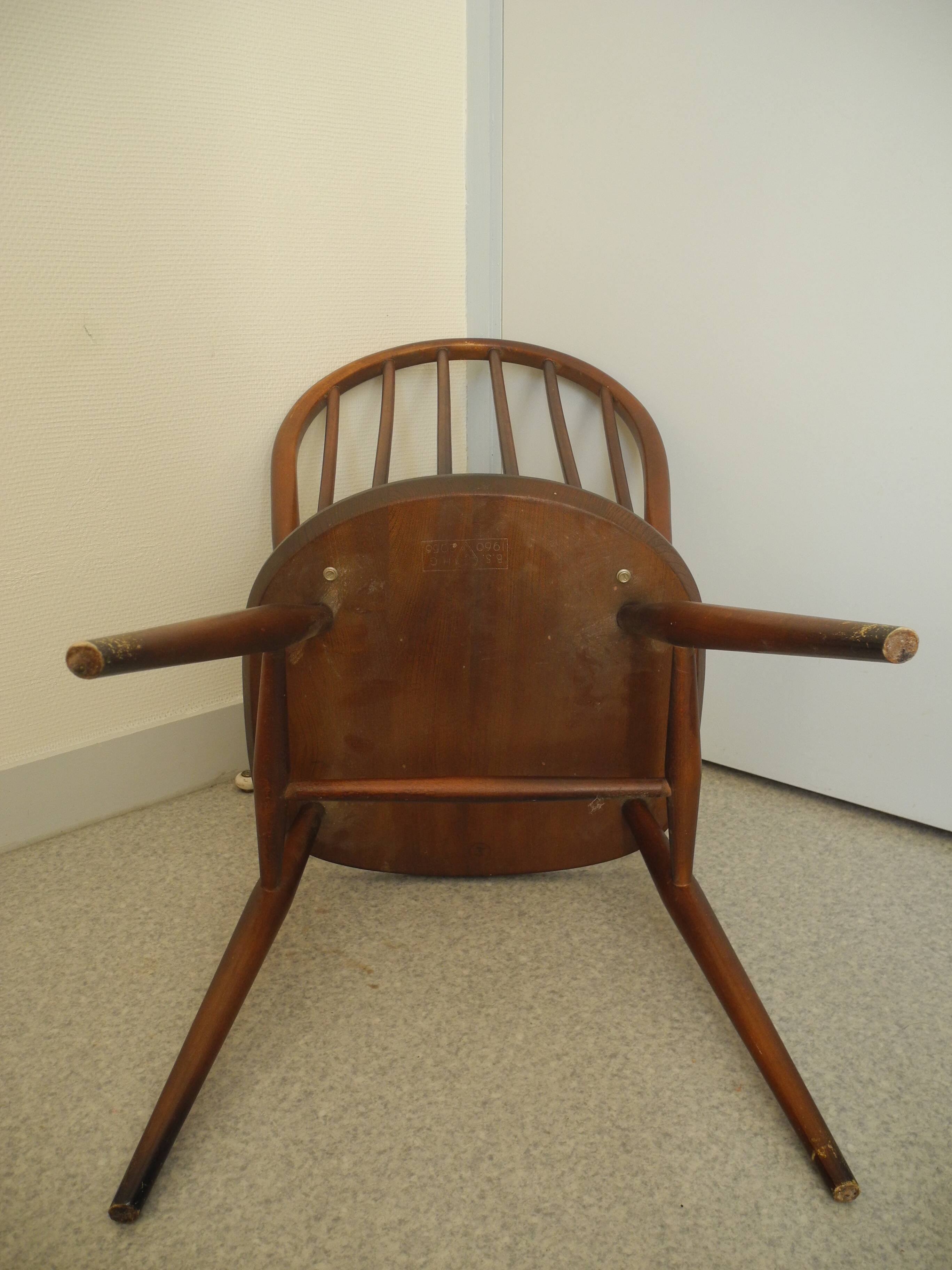 pair of Ercol Windsor BSHG 1960 2056 vintage decor dining chairs 60s