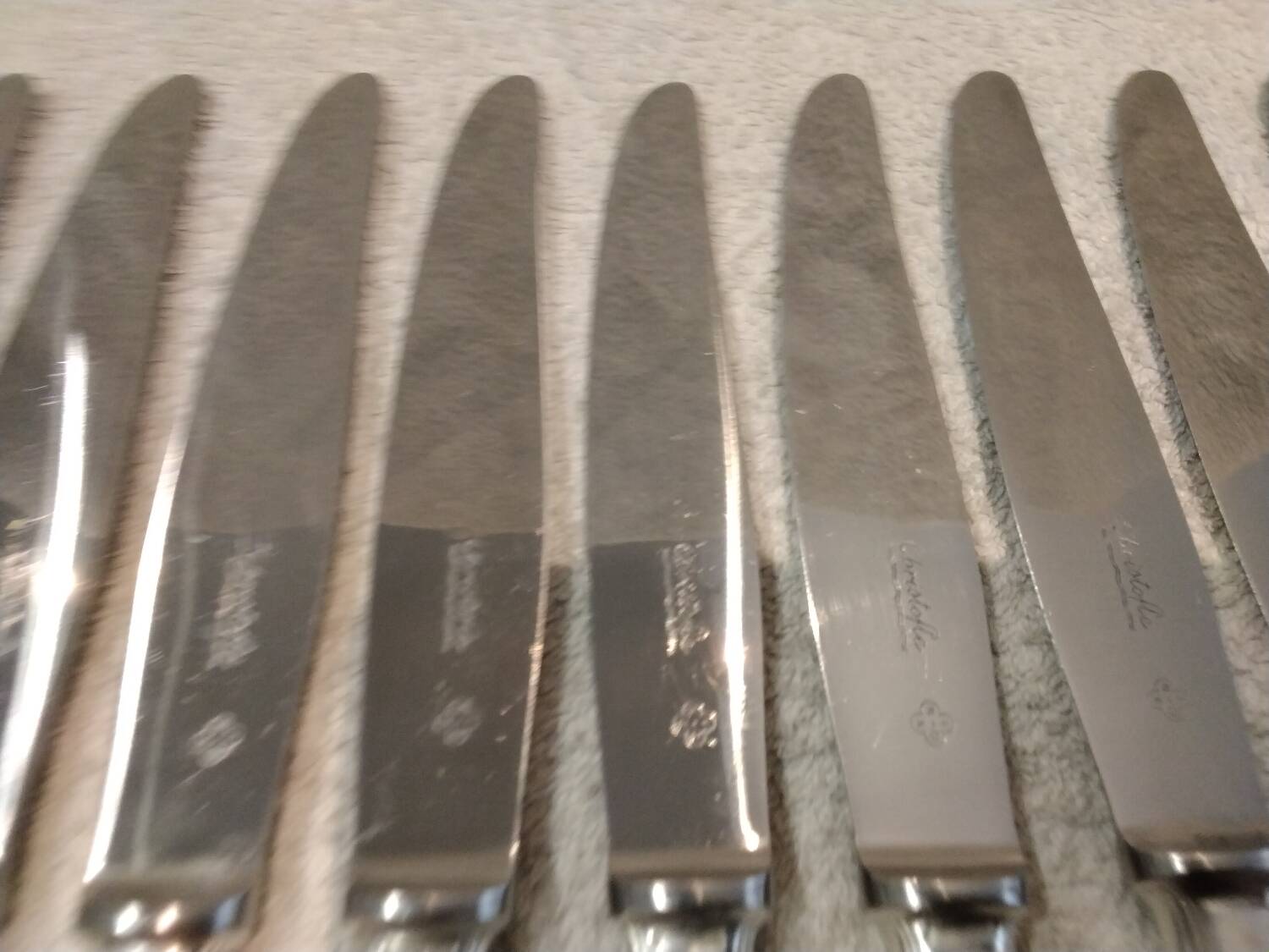 12 silver-plated table knives by Christofle Albatros SL