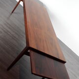 Extendable coffee table