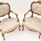 Mobilier de salon de style Louis XV