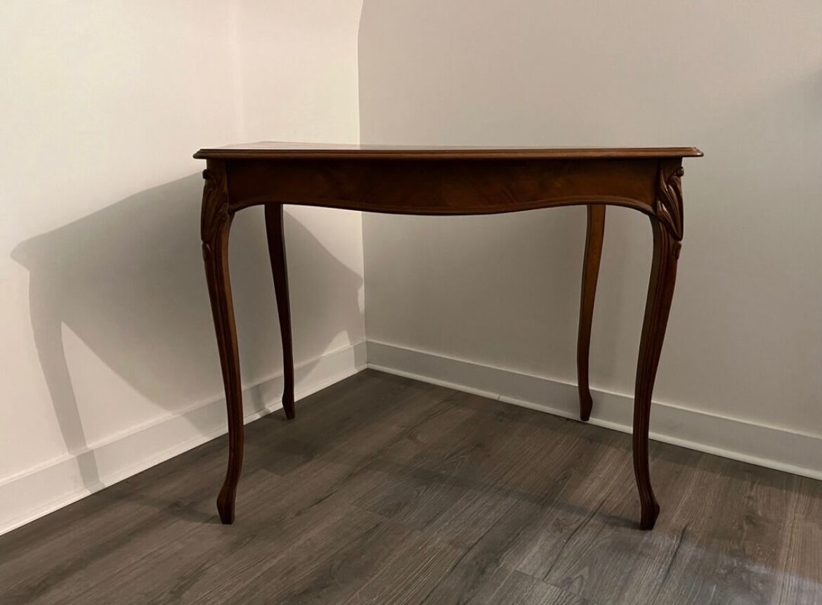 Louis XV writing table/desk