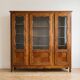 Regency display cabinet with 3 doors in cherry wood