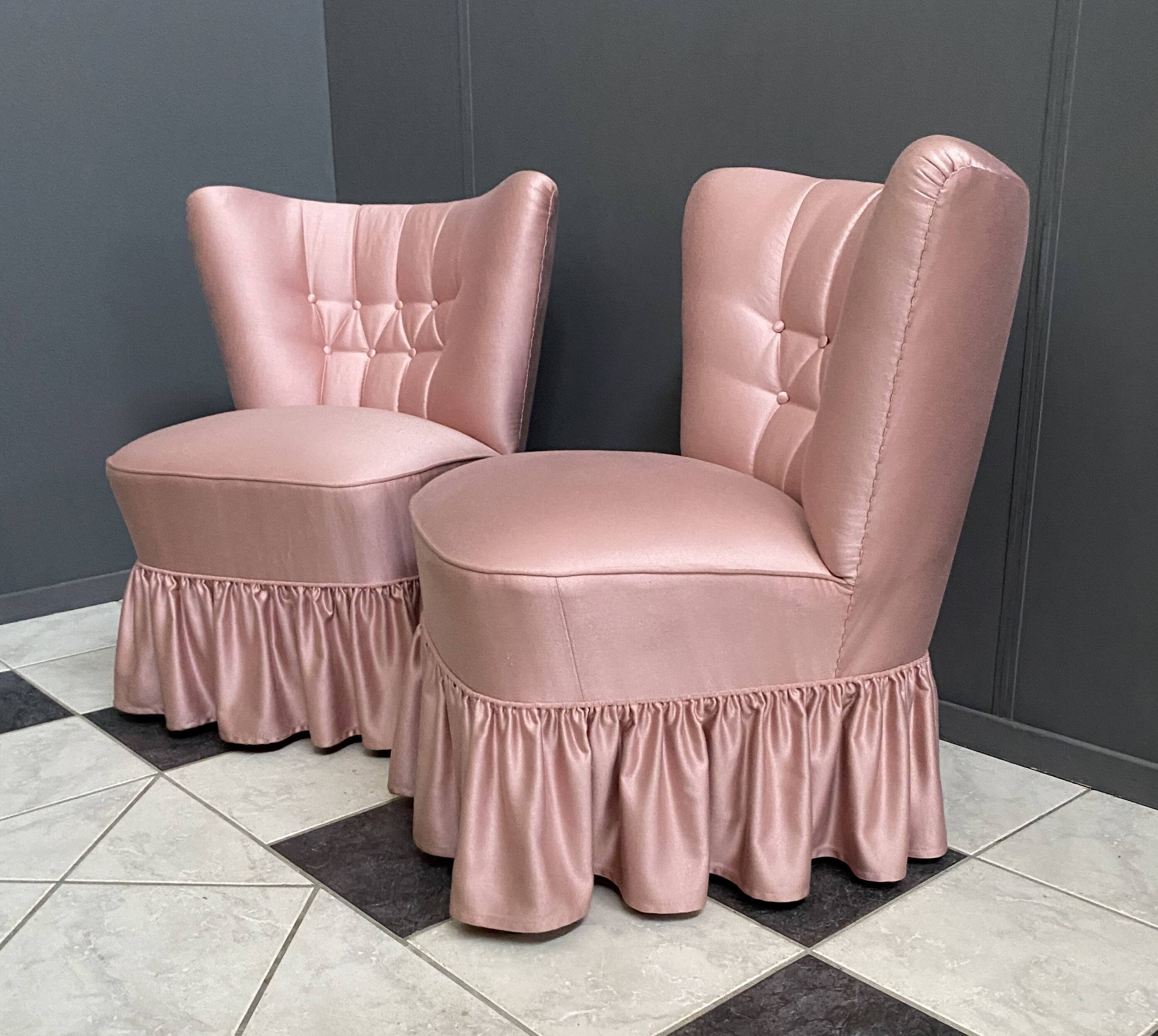 Suite de 2 chaises roses 1960