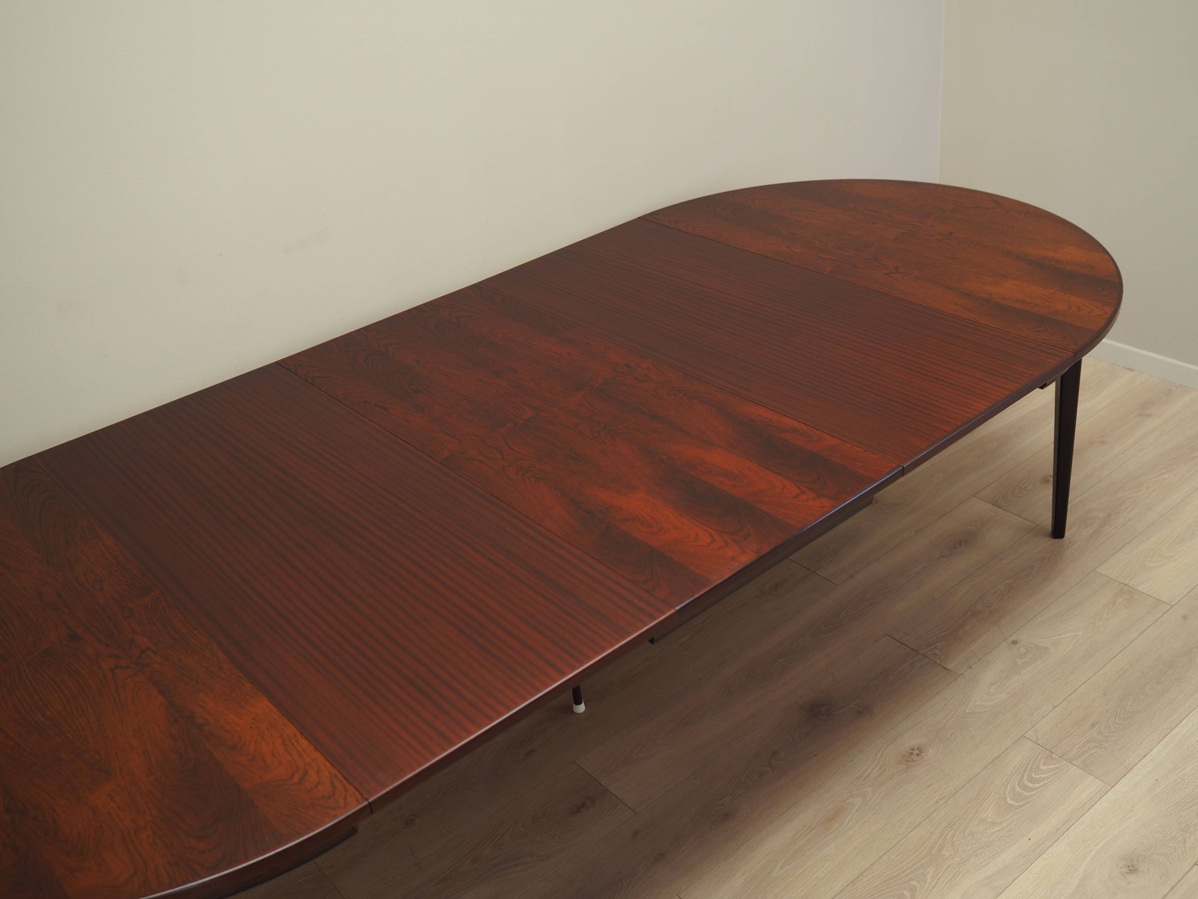 Table ronde en palissandre, design danois, années 1970, fabricant : Omann Jun